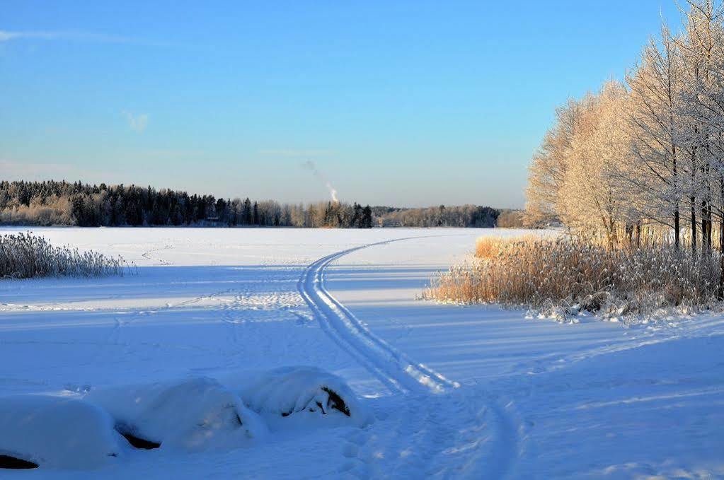 Hotel Hanhi Lapinjärvi Exteriör bild